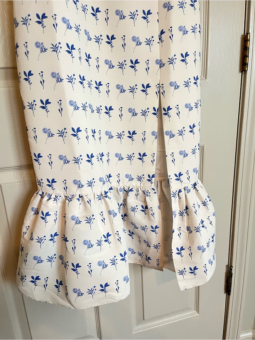 Sachin + Babi White Midi Dress with Blue Floral Print and Front Slit - Picture 5 of 10